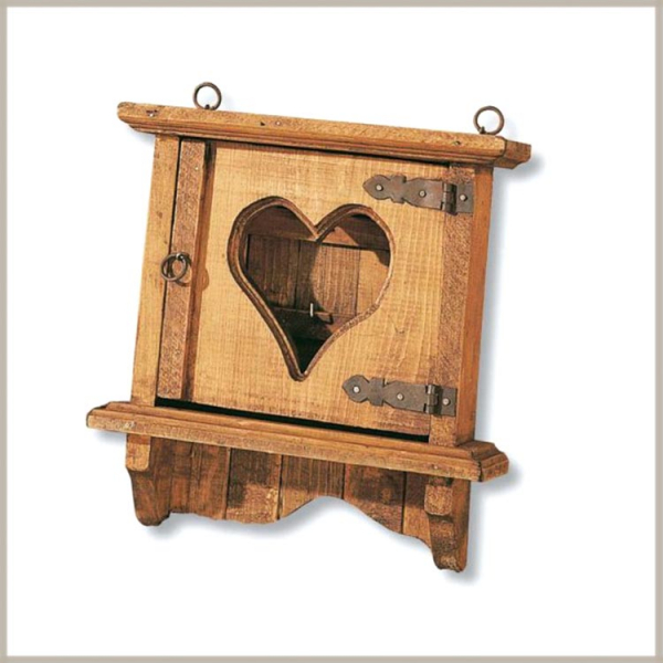 31050 porta llaves de madera con puerta de corazón